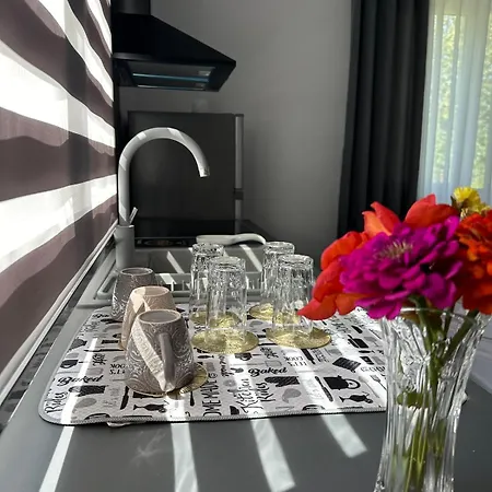 Lexhulo Room's Apartman *