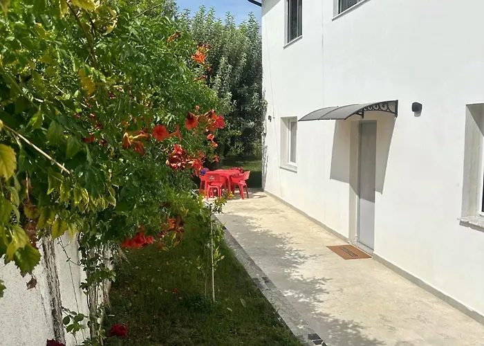 Lexhulo Room's Apartman