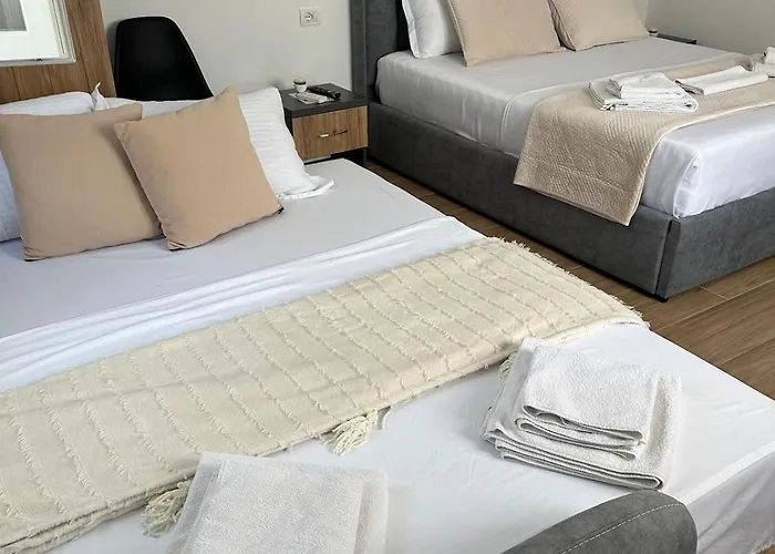 Lexhulo Room's Apartman