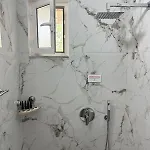 Lexhulo Room's Apartment *
