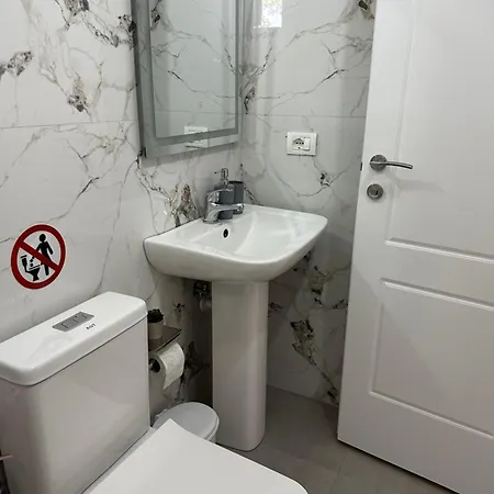 Apartman Lexhulo Room's *